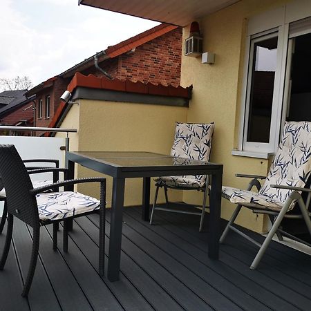 Naturnahe Schoene Neu Gestaltete Ferienwohnung Wurselen Exterior photo